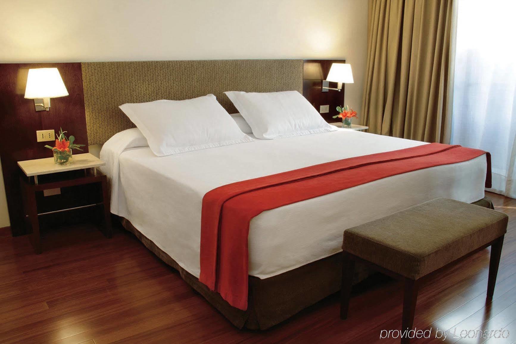 Nh Buenos Aires Florida Hotel Екстериор снимка