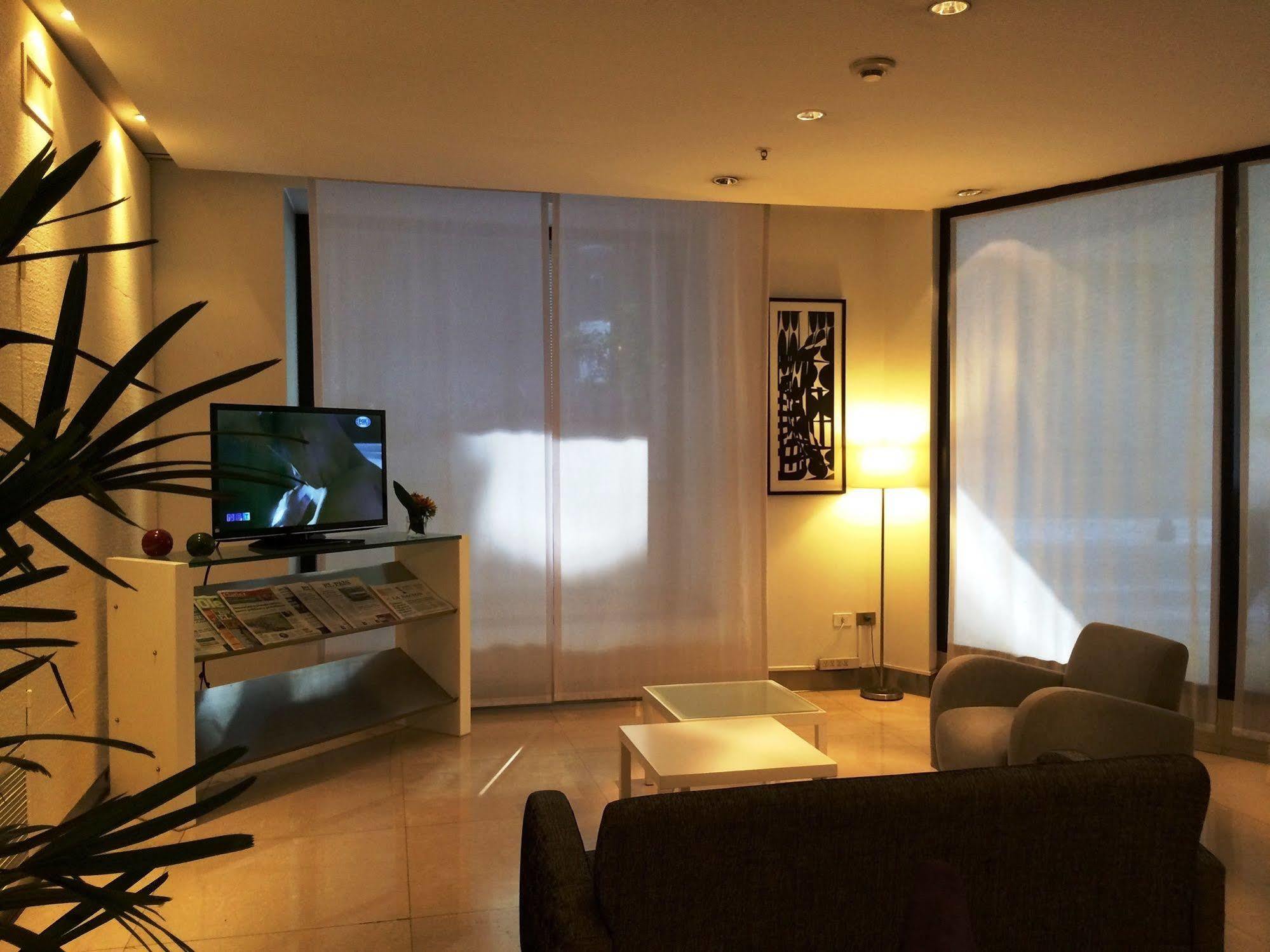 Nh Buenos Aires Florida Hotel Екстериор снимка
